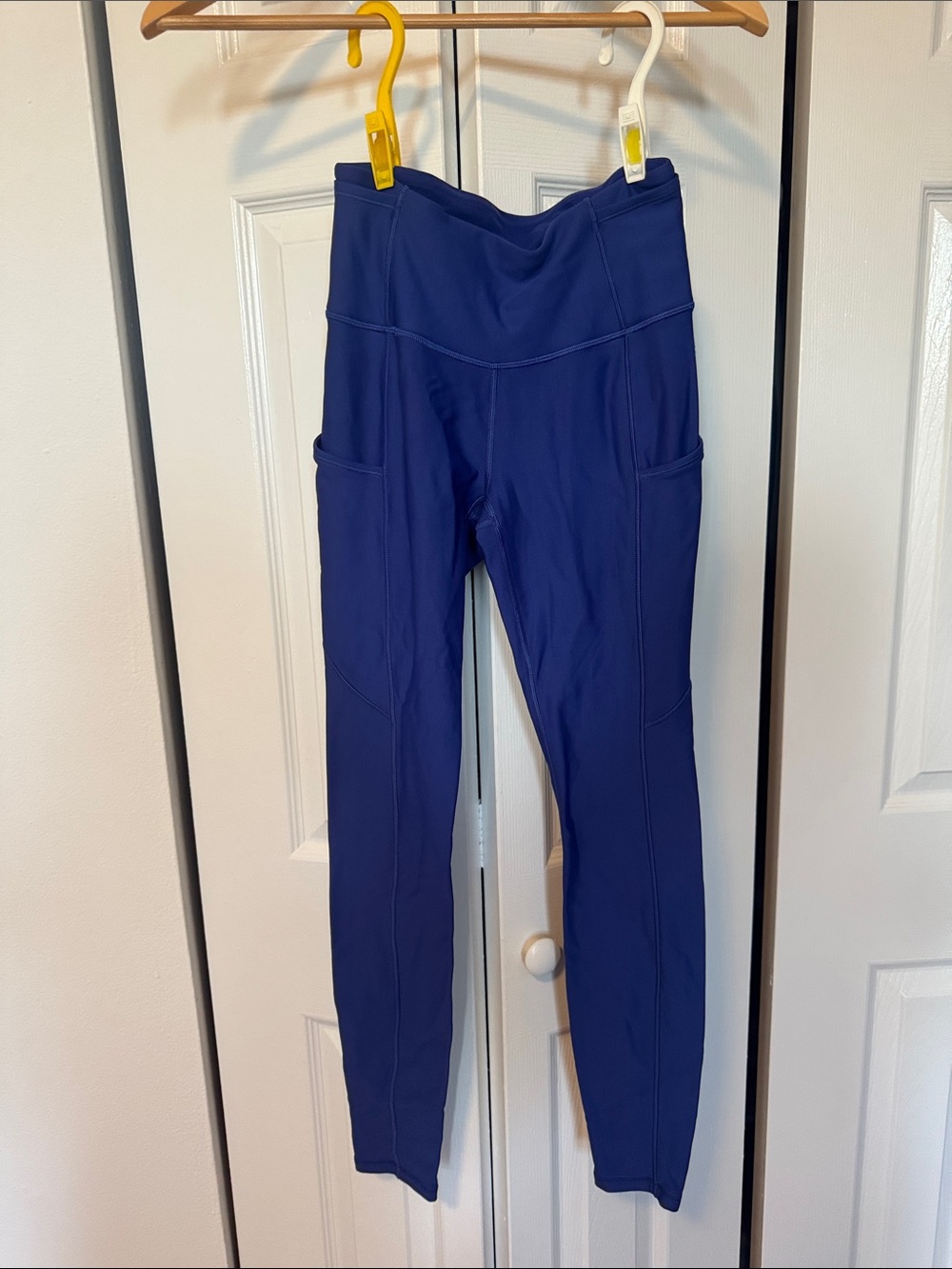 Lululemon S4 Fast and Free 28in Thermal leggings in royal blue